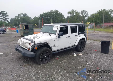 2013 Jeep Wrangler Unlimited Sport z USA, uszkodzony, nr VIN 1C4HJWDG7DL591197